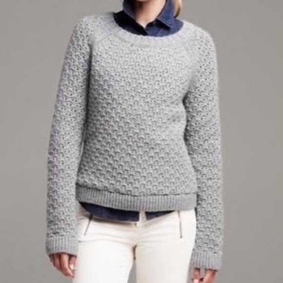 Banana Republic Sweaters - Banana Republic Star Stitch Gray Wool Sweater